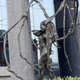 Illustration for article titled Freakin Amazing emStarCraft/em Statue Now Looms Outside Blizzard Office